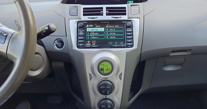Toyota Yaris cena 23500 przebieg: 216000, rok produkcji 2009 z Międzyrzec Podlaski małe 254
